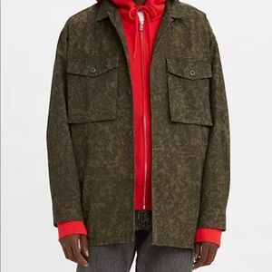 Levi’s Over Shirt in Scratchy Camo